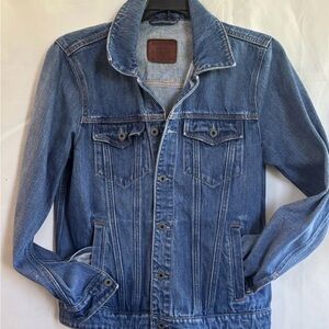 Abercrombie & Fitch Women's Blue Jean Jacket